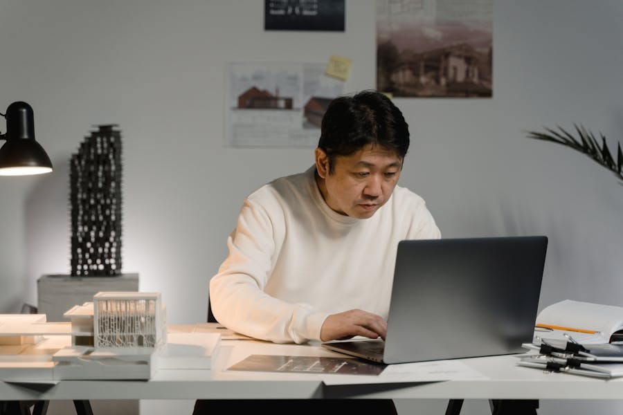 Má postura pode causar escoliose